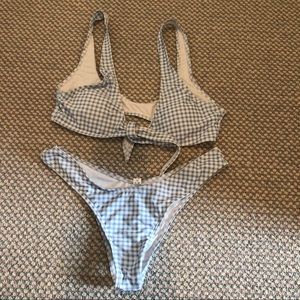 Flattering tie bikini set